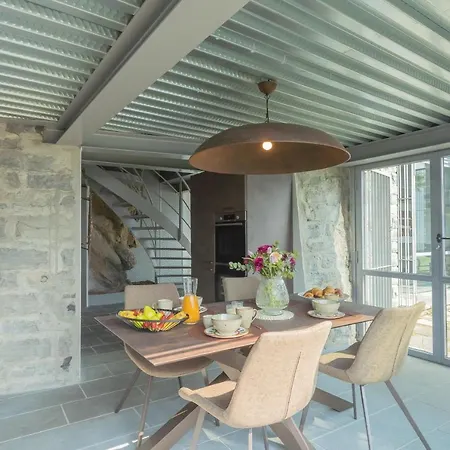 Sasso On By Rent * Sala Comacina