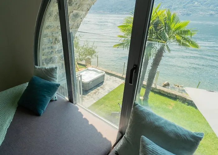 Sasso On By Rent Sala Comacina