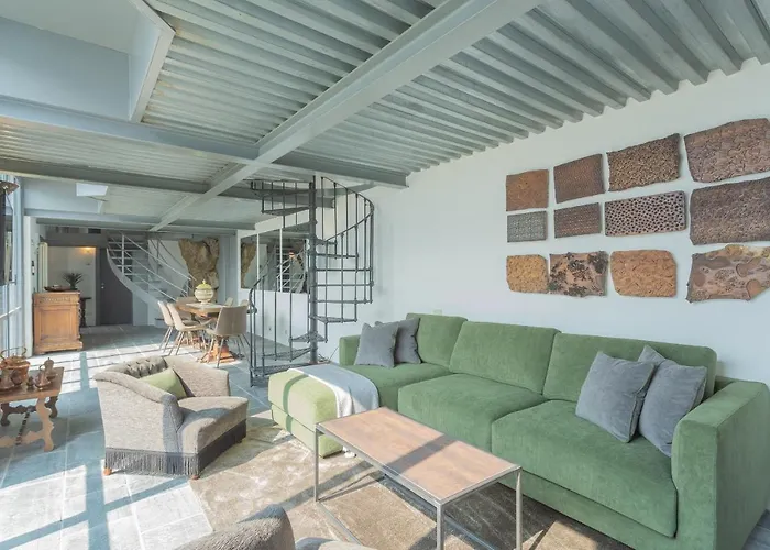 Sasso On By Rent Sala Comacina