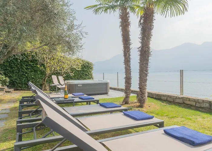 Sasso On By Rent Sala Comacina