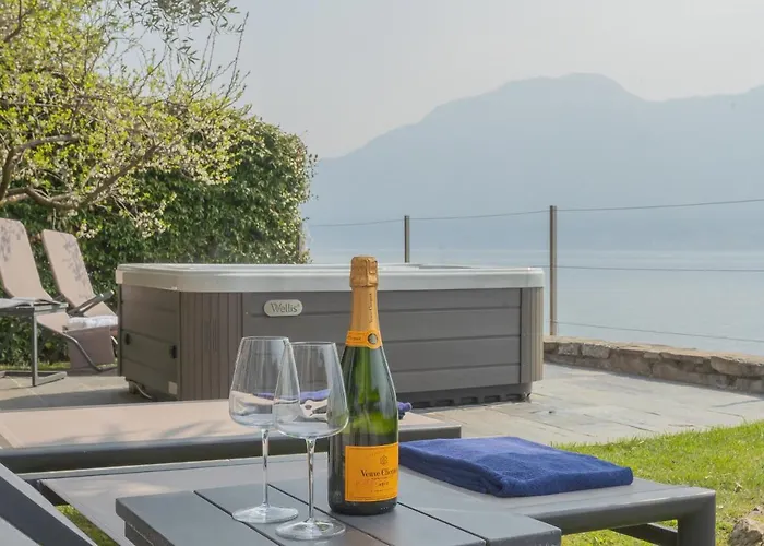 Sasso On By Rent Villa Sala Comacina