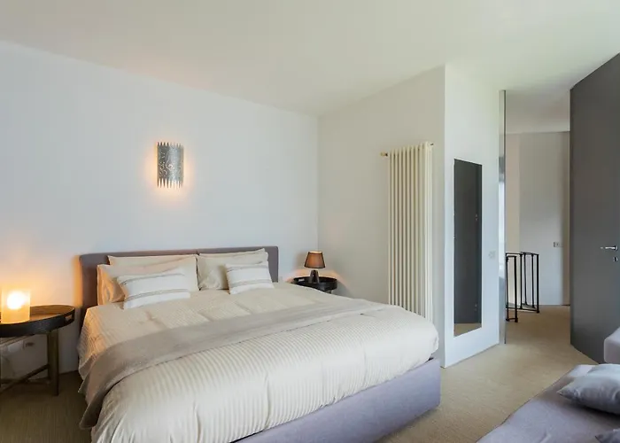 Vila Sasso On By Rent