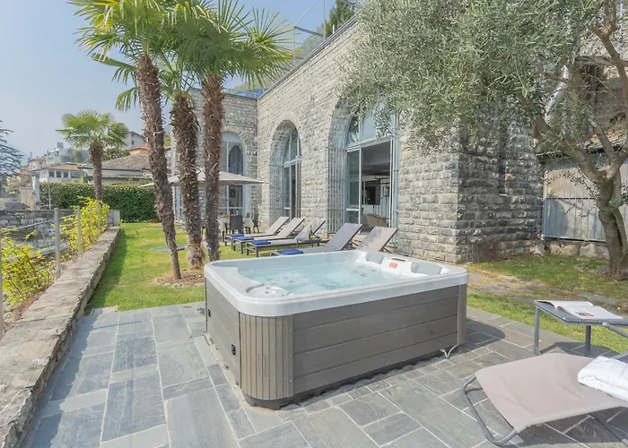 Vila Sasso On By Rent Sala Comacina